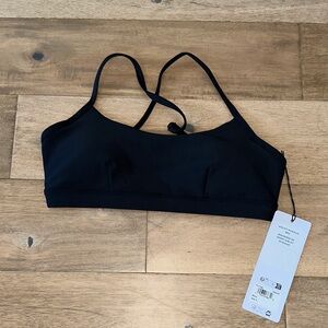 Alo NWT Airlift Intrigue Bra black small